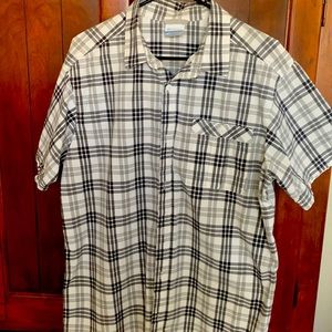 Columbia shirt sleeve shirt!!